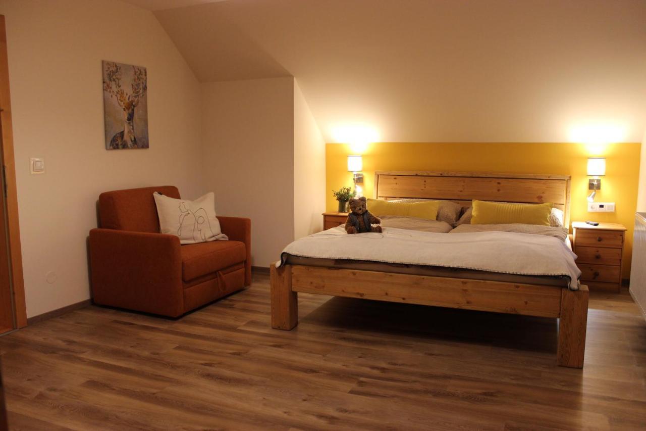 Die Kalsbergerin Ferienwohnung Fuer Geniesser ドナースバッハヴァルト エクステリア 写真